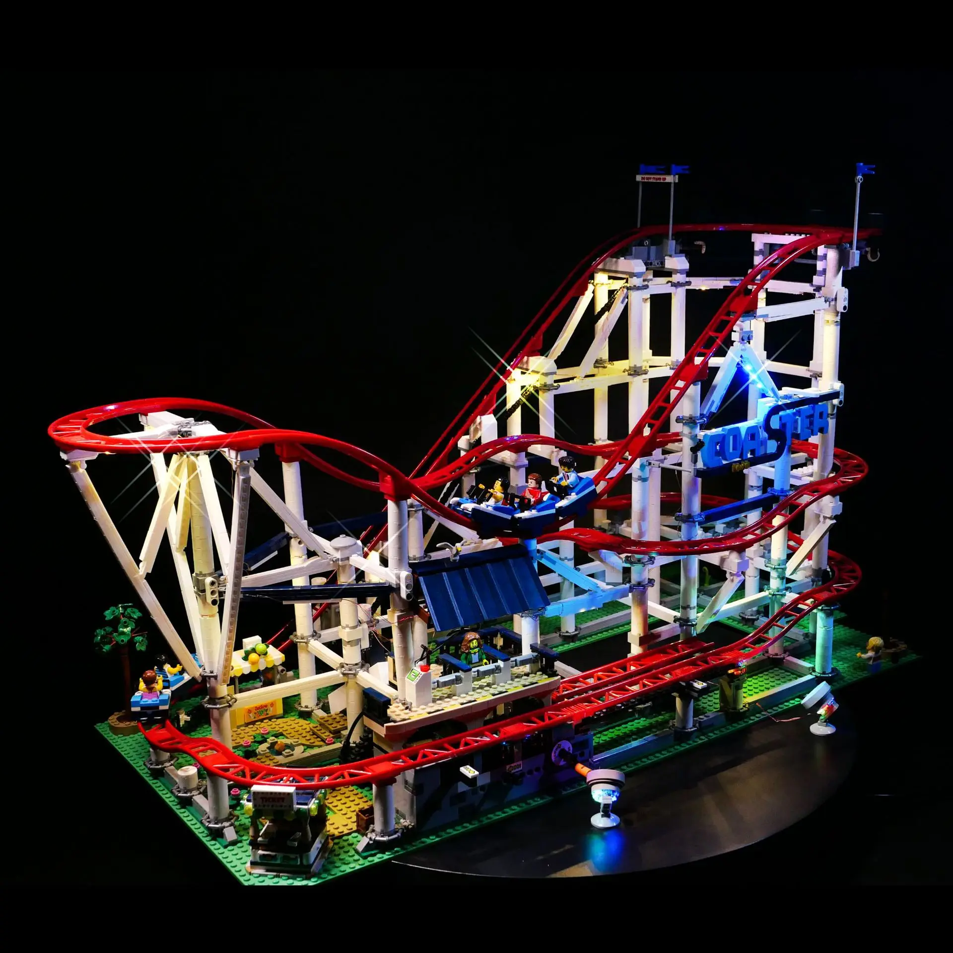 

Комплект светодиодных фонарей для LEGO Roller Coaster 10261 (строительные блоки в комплект не входят)