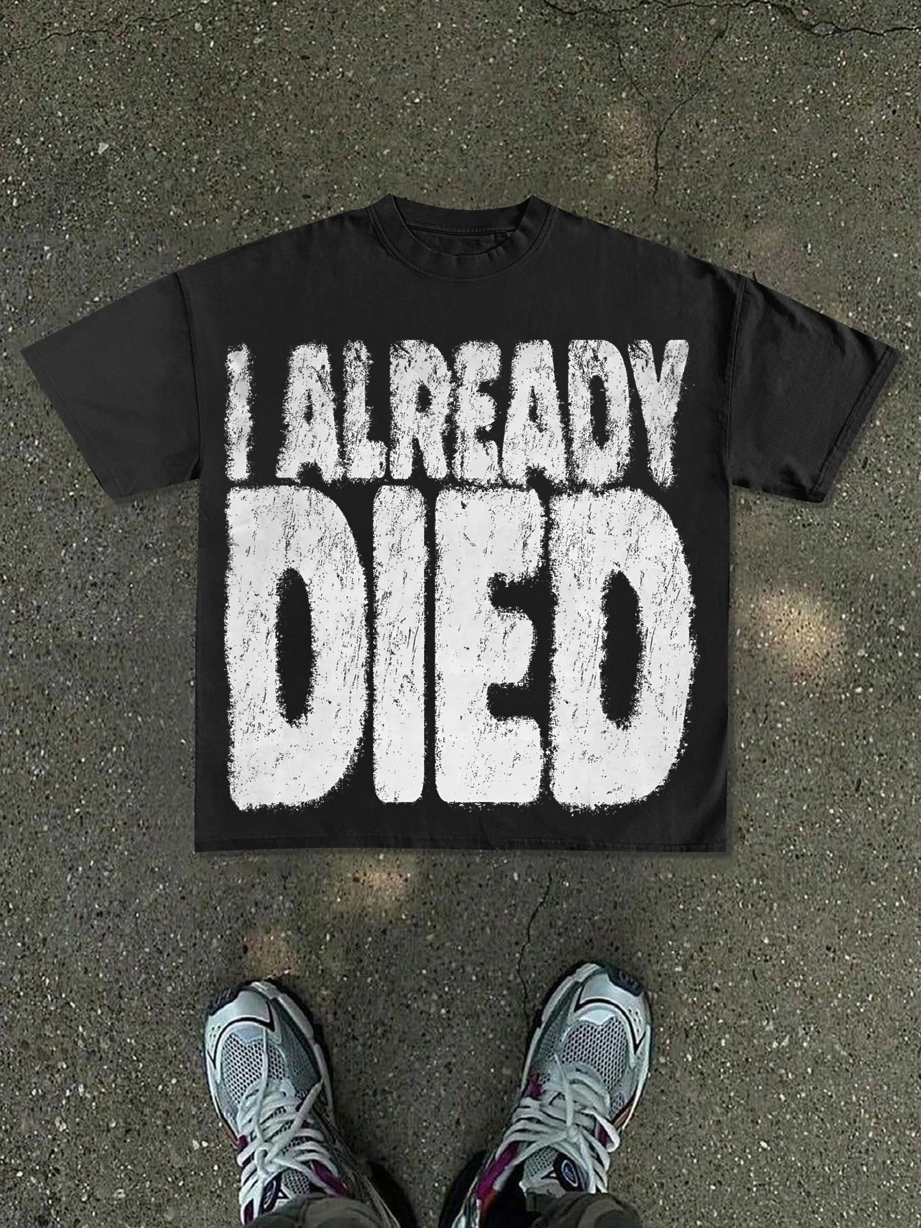 Men's Loose Fit T-shirt with Black Graffiti Style Lettering 