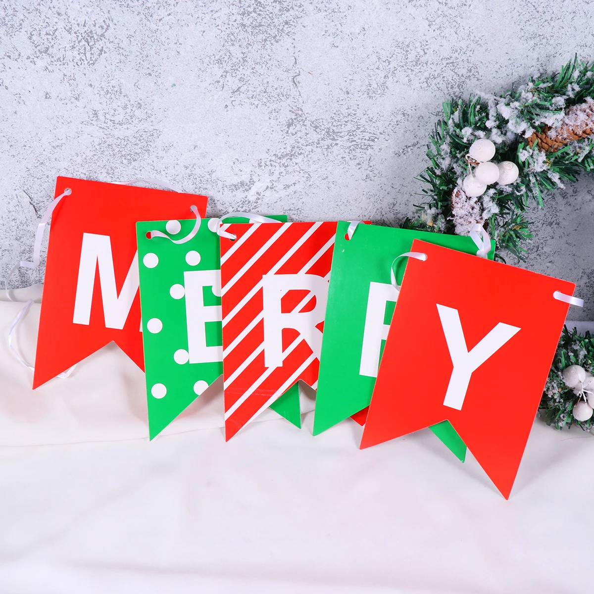 

Merry Christmas Letter Banner Paper Pull Flag Decorations for Party Wall Hanging Festive Ornament Holiday Xmas