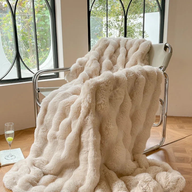 

Ultra Soft Luxury Fluffy Faux Rabbit Fur Throw Blanket Thick Warm Fuzzy Blankets for Winter Cozy Plush Reversible Bed Blanket