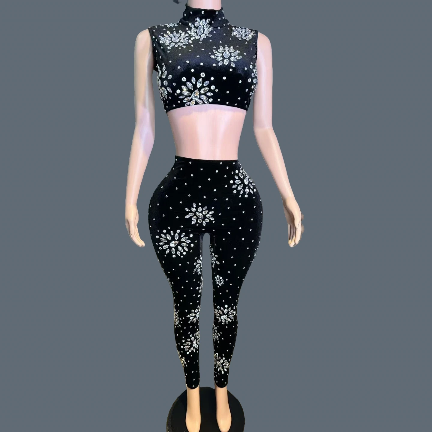 

Black Velvet Crop Tops pants 2Pieces Sliver Rhinestone Sparkly Suit Celebrate Party Bar Club Sexy Women Party Outfit Mucaihei