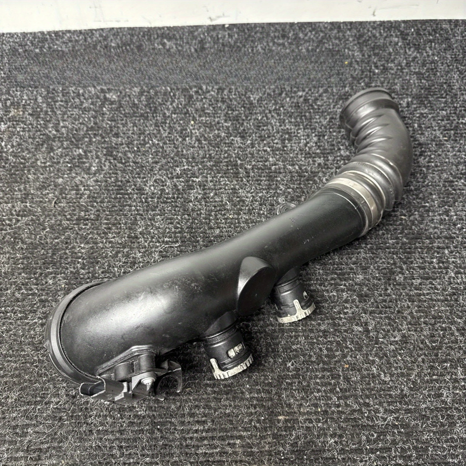 

️ 07-13 OEM FOR BMW E90 E92 E93 335I Charge Pipe Diver Valves Induction Pipe N54, 13717590306