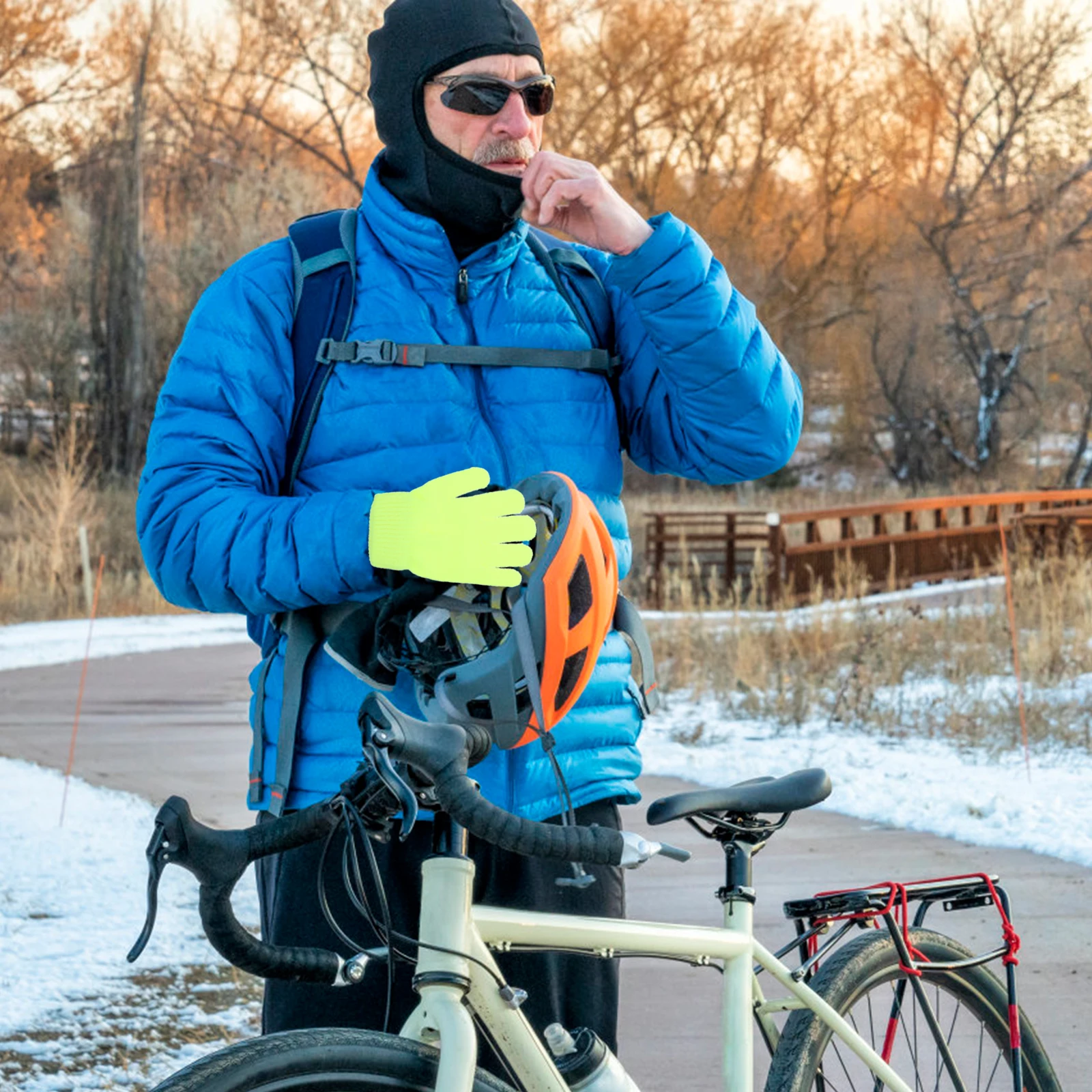 

4Pairs Versatile Warm Knit Gloves Winter Outdoor Riding Fluorescent Reflective Hiking Gloves Knitted Glove Outdoor Riding Glove