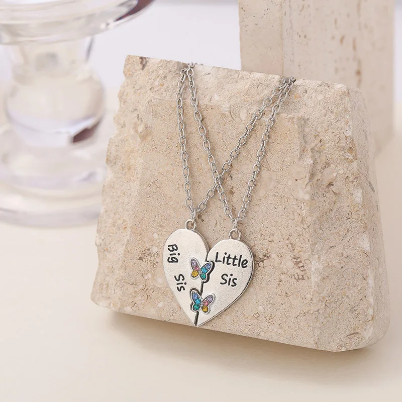 2 PCS Sister Necklace Big Sis Little Heart Stitching Pendant For Women Girl Butterfly Friendship Necklace Jewelry Banquet Gift