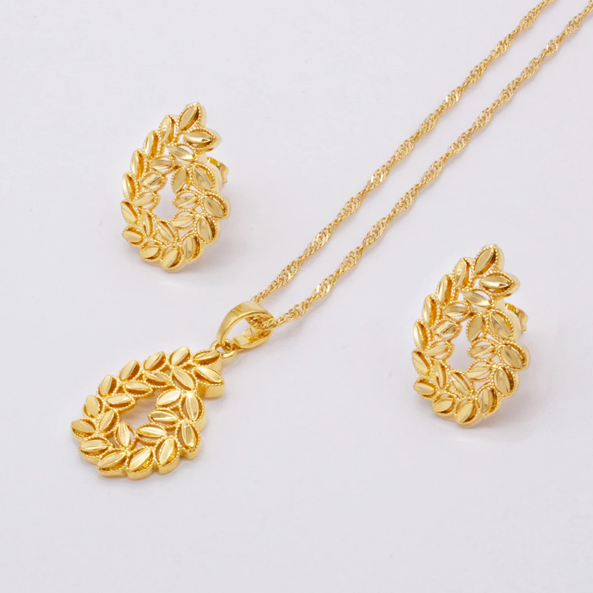 New Dubai Gold plated Accessories Jewelry Sets Wedding Bride bridal Necklace/Pendant/Earrings gifts for women set