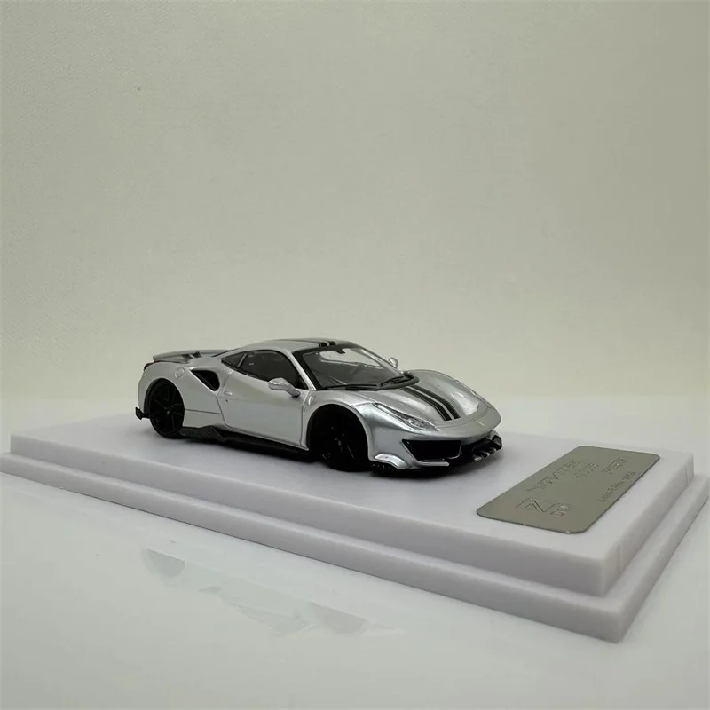 DCM 1:64 Novitec 488 GTY Silver Diecast Model Car