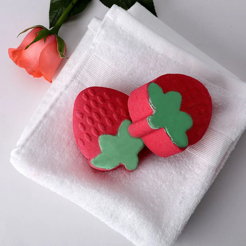 Strawberry Bomb Bubble Bath Balls Natural Mini Handmade Bath Salt Ball Oil Control Exfoliating Moisturizing Dry Skin