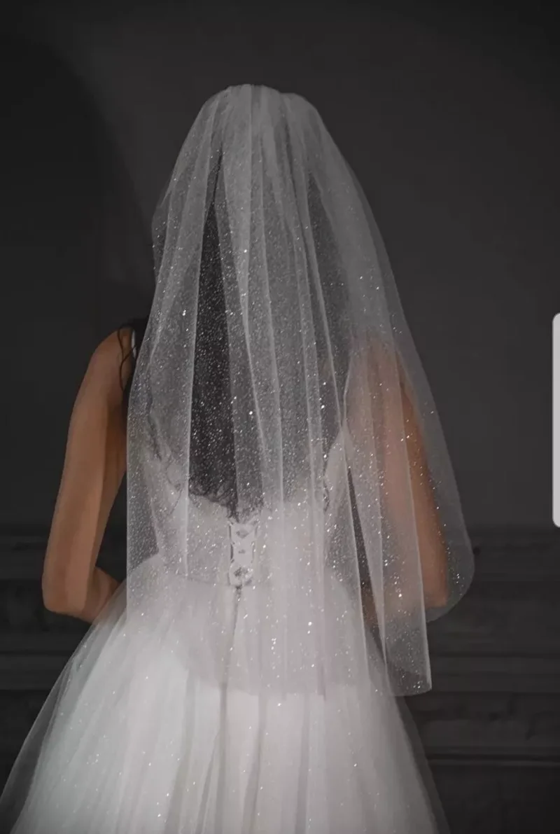 Elbow Length Glitter Wedding Veil Short Bridal Veil with Metal Comb