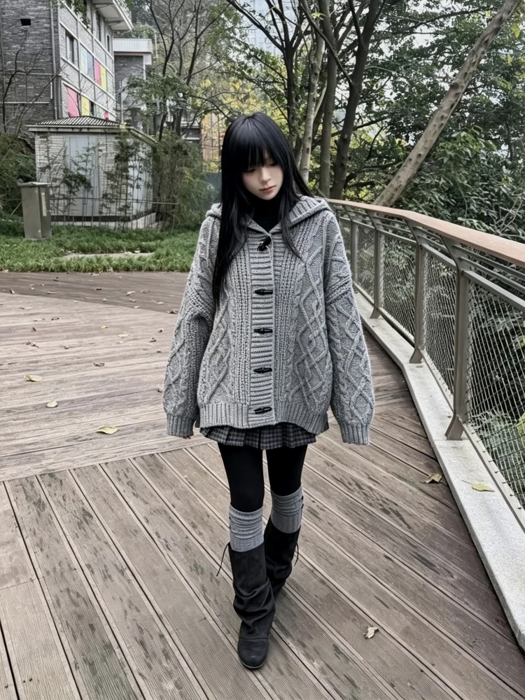 2026 Herbst Winter Damen Y2K Goth Strick-Cardigan mit Kapuze Harajuku Retro Millennium Ästhetik Knopf-Strickpullover Dunkle Ästhetik