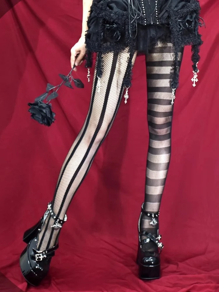 Vintage Gothic Dark Punk Style Sexy Strumpfhose Goth Lolita Uniform Gestreifte AB Asymmetrische Netzstrumpfhose Damen Sommer