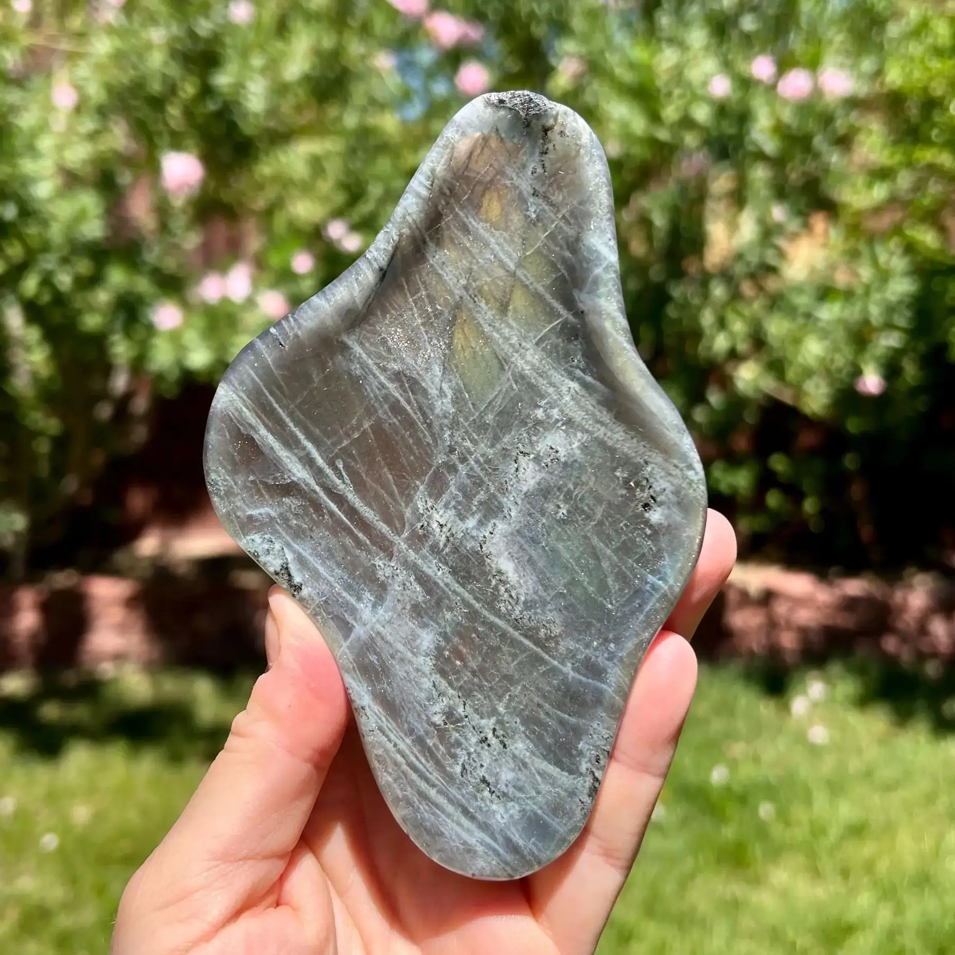 1pc Labradorite Cloud Bowl Carving - Hand-Carved Quartz Crystal, Natural Mineral Specimen for Home Decor & Crystal Gifts view 5