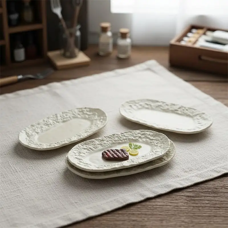 

Набор миниатюрных французских резных тарелок для кукольного домика с каменным узором, тарелки для стейка, для декора миниатюрного дома 1:12