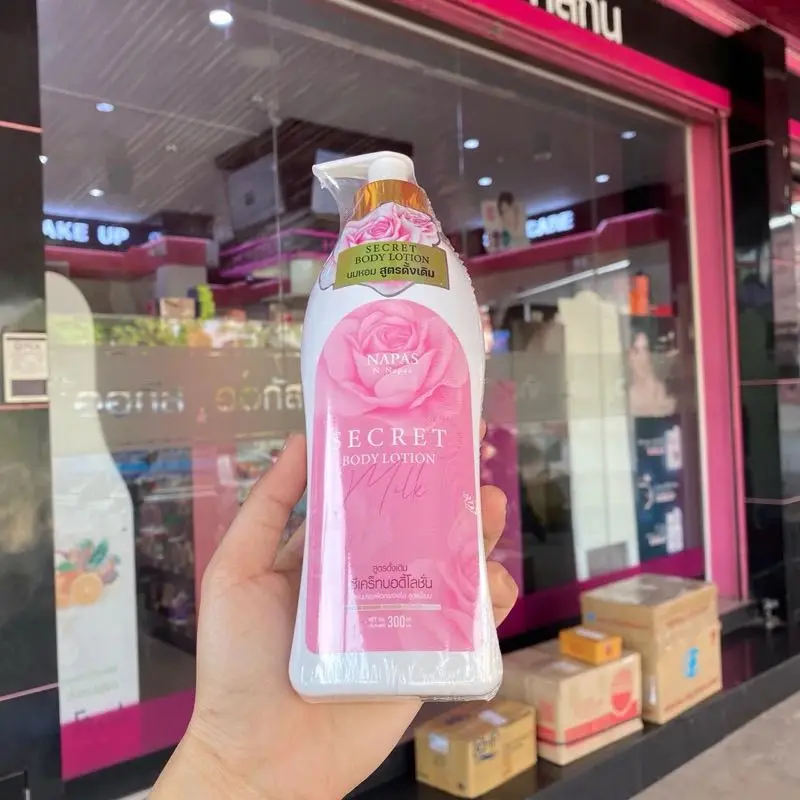 タイミルクボディクリーム-クリーミーな保湿剤で一日中香りが続く、柔らかく滑らかな輝きのある肌へ