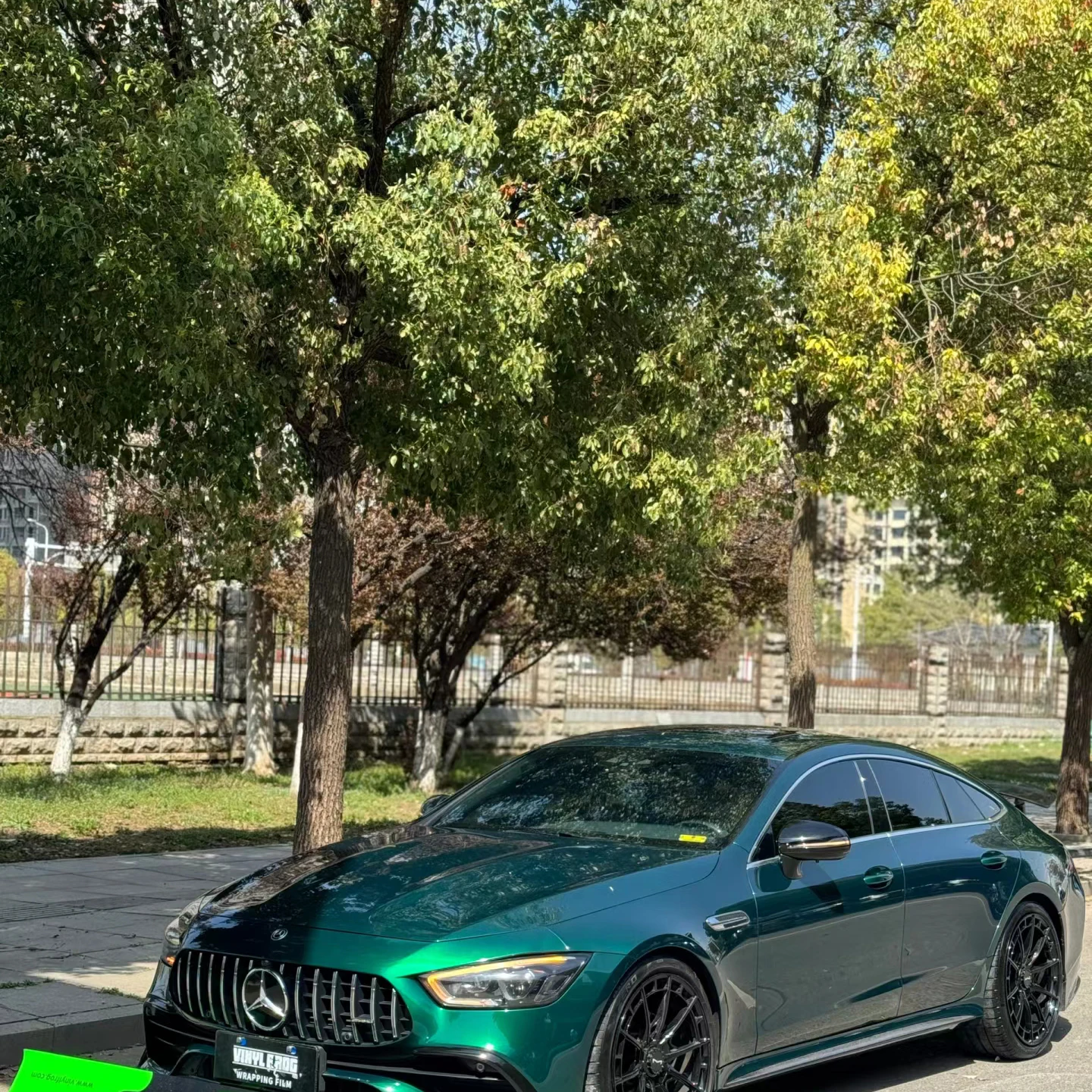 

PET Backing Glossy Metallic Vehicle Wrap Pricing Car Wrap Auto Paint Protection Film