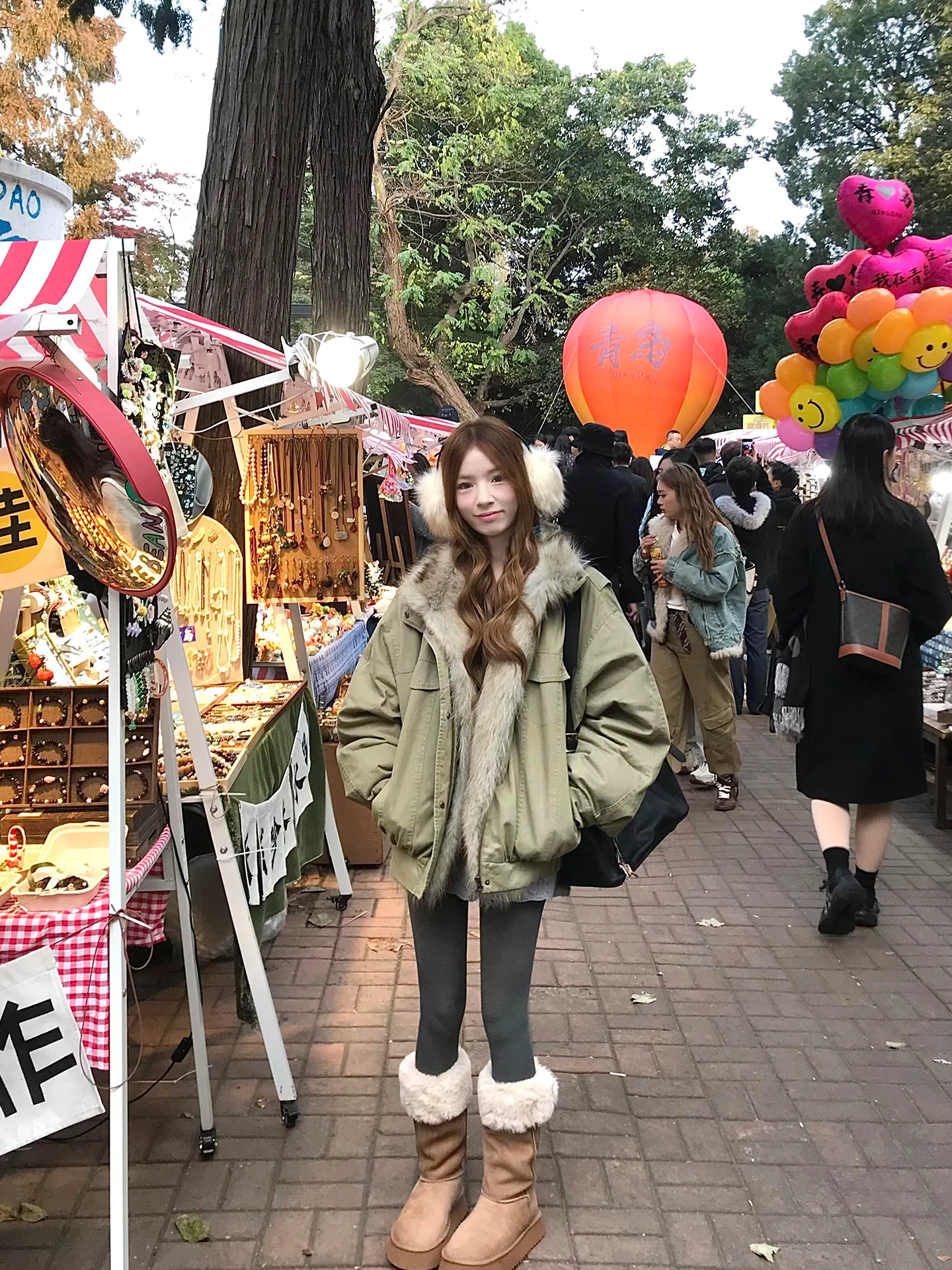 

Свободное женское пальто цвета хакиен с меховым воротником в стиле ретро, зимняя новая свободная повседневная рабочая одежда, теплое пальто пилота для поездок на работу