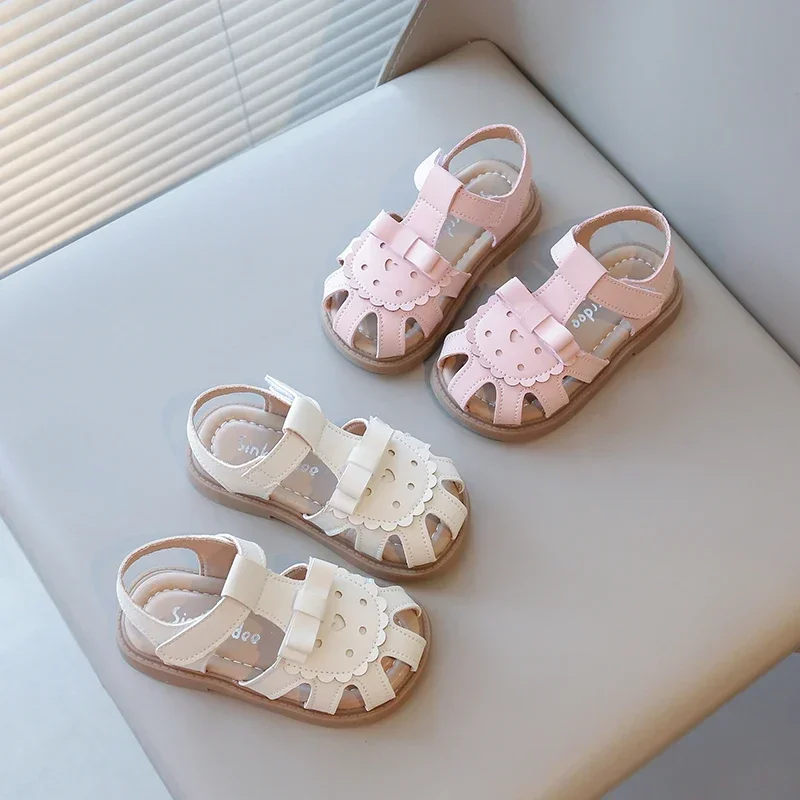 

2025 Summer New Little Baby Kids Summer Sandals for Girls Toe-covered Anti-kick T-strap Bowtie Sweet Princess Cute Cut-outs