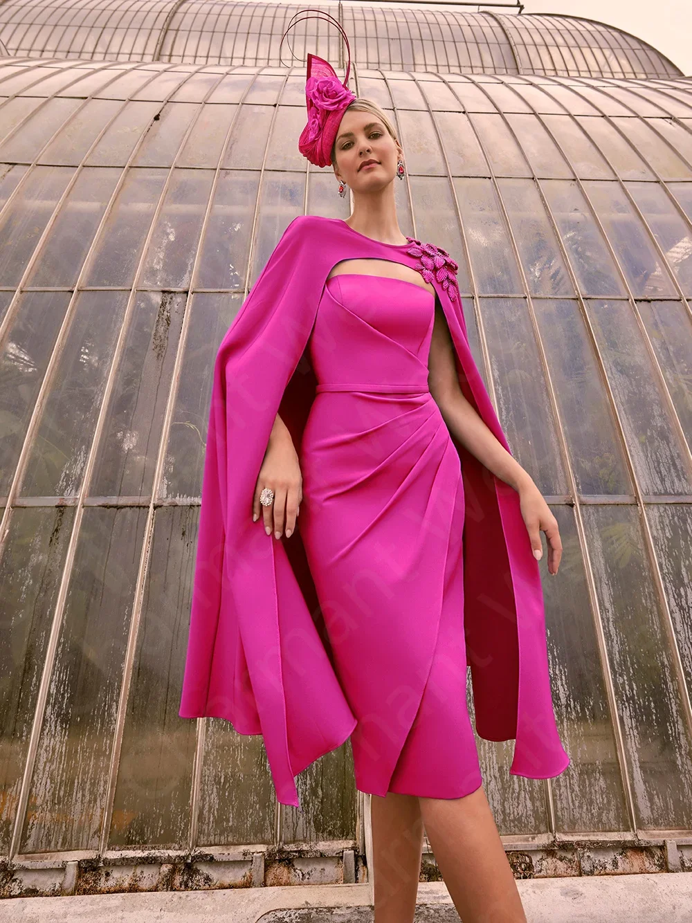 ヴィンテージセール中 ロイヤルブルーの花嫁の母用ドレス ケープ付きマザードレス 2024 ツーピース ウェディングパーティードレス ティーレングス