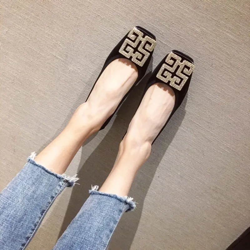 2026 New Women Shoes Fashion Metal Decoration Casual Shoes for Woman Comfort Square Head Flat Shoe Designer Shoes Zapatos Mujer view 2