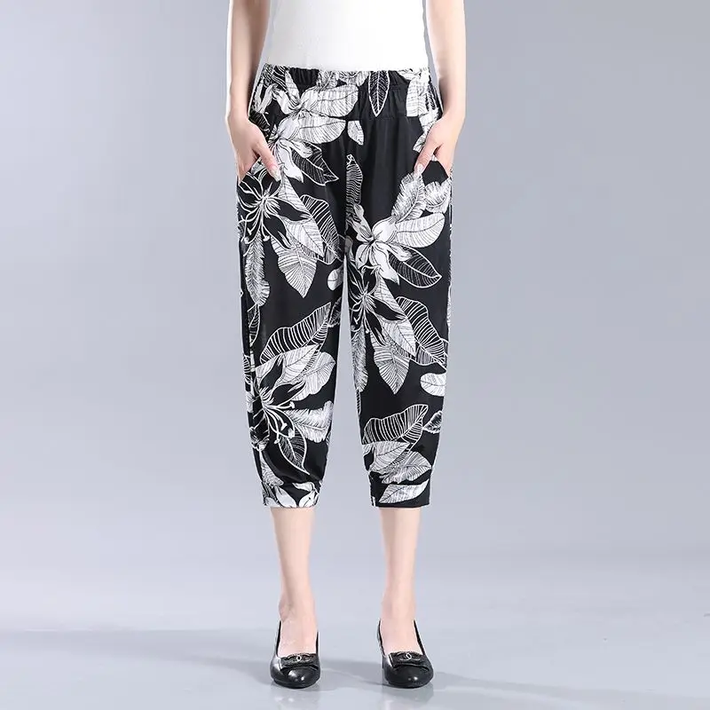 

2023 Summer Women's Pants Capris Casual Elastic Waist Calf-Length Pants For Middle And Elderly Women Printed Trousers