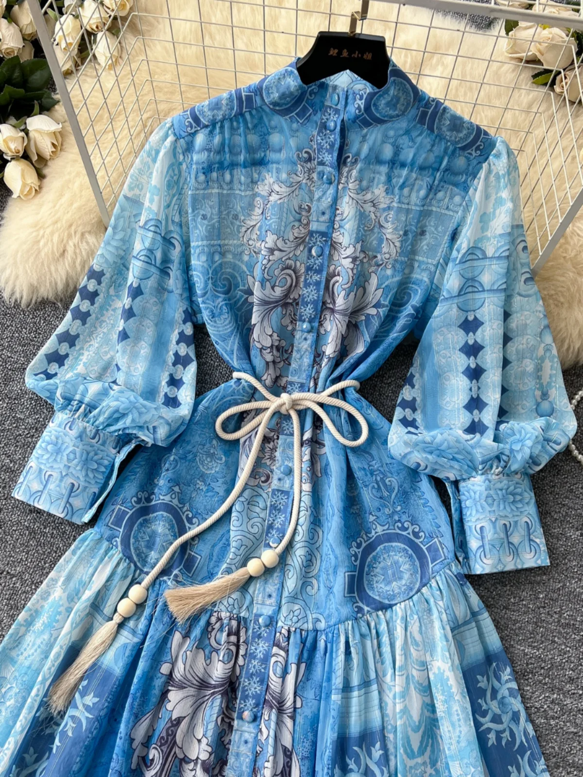 Vestido Longo Estampado F com Cintura Alta, Saia em A, Manga Lanterna, Gola Alta, Barra em Camadas, Estilo Coreano par...