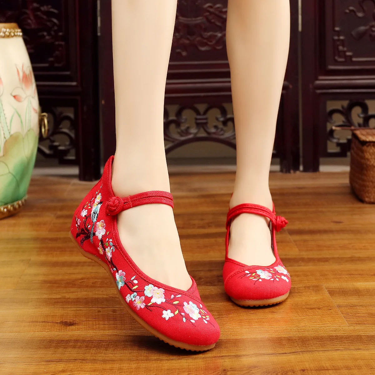 Veowalk Chinese Birds And Flower Embroidered Women Canvas Ballet Flats Vintage Ladies Round Toe Soft Cotton Dance Walking Shoes