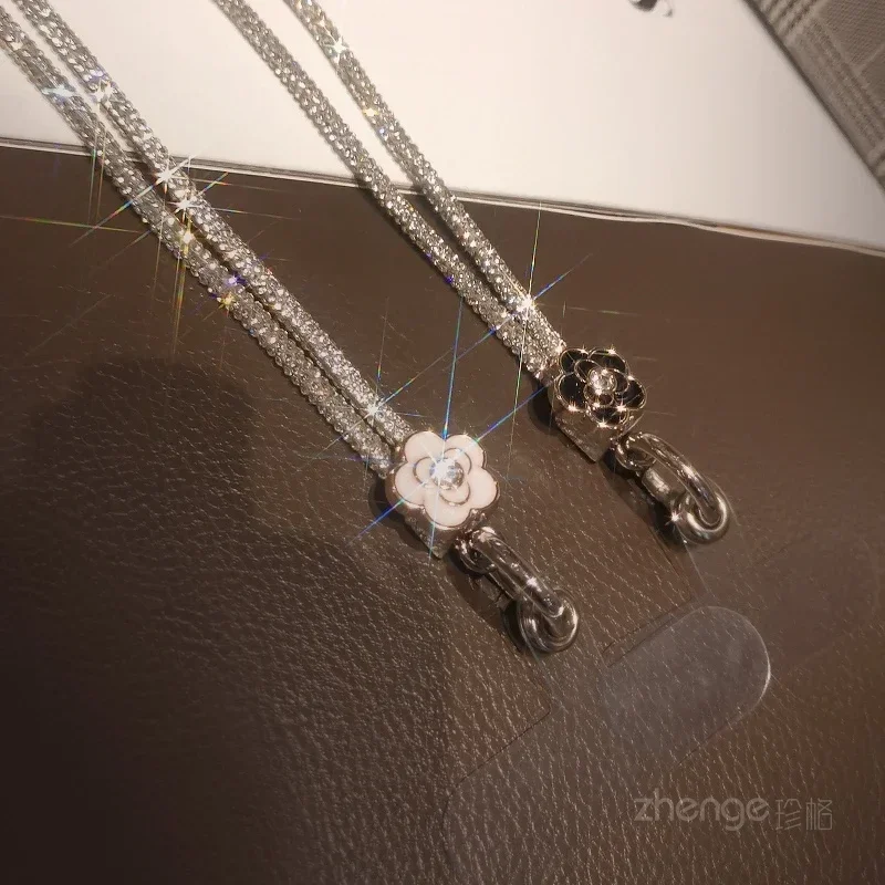 

Полностью алмазные ремешки для телефона с блестящим и прозрачным украшением камелии, подвеска для телефона, прочный и не ломается