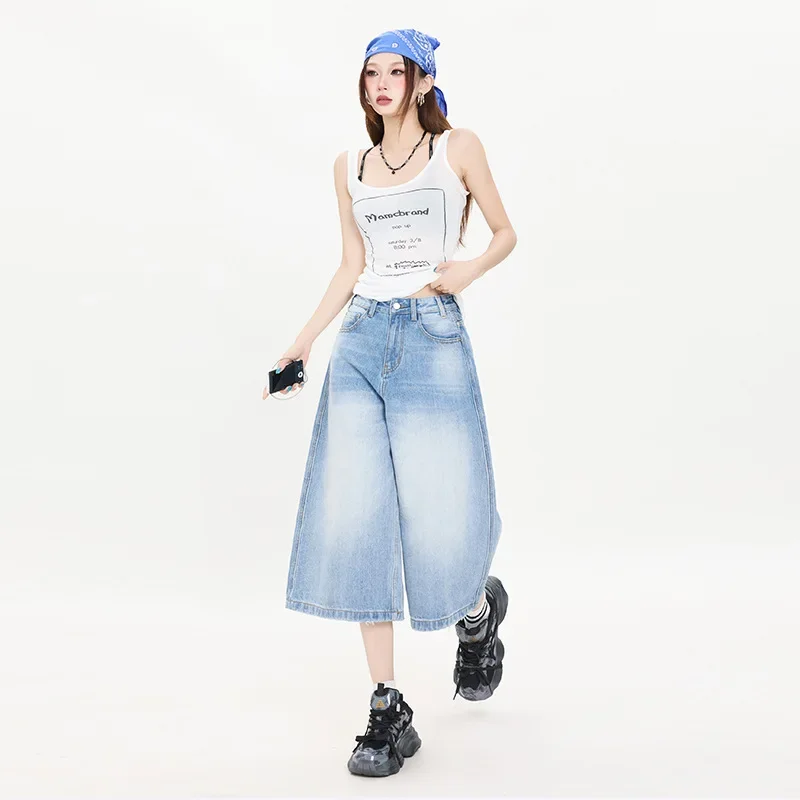 Pantaloncini di jeans a gamba larga a sette punti blu bambù americano. Le donne estive a vita alta mostrano pantaloni casual a tubo dritto sottili e tutti costruiscono