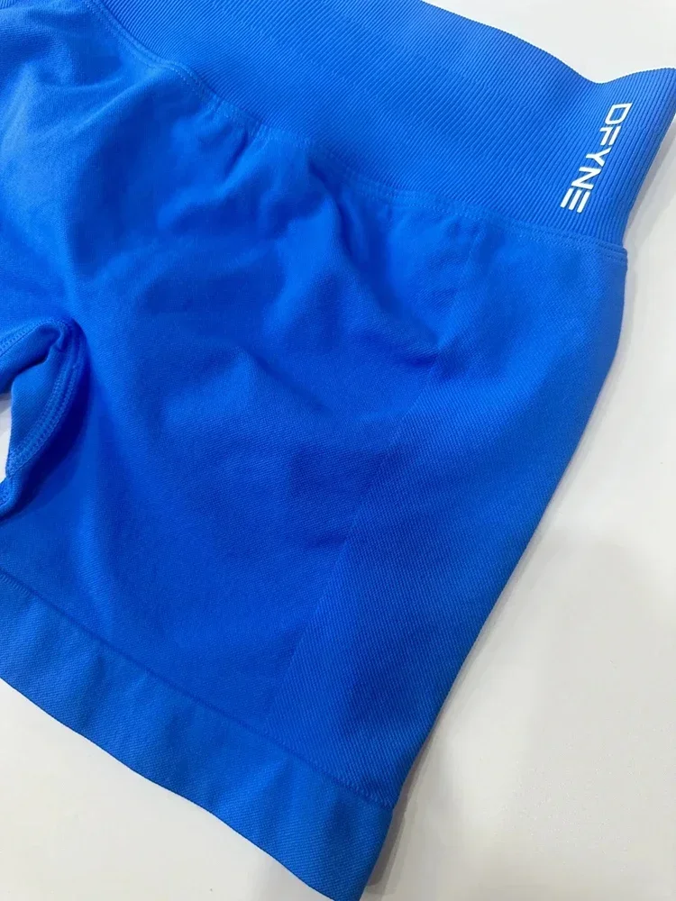 DFY النساء اليوغا السراويل عالية الخصر تجريب السراويل اللياقة البدنية اليوغا رفع بعقب اللياقة البدنية السيدات اليوغا رياضة الجري سراويل قصيرة ملابس رياضية