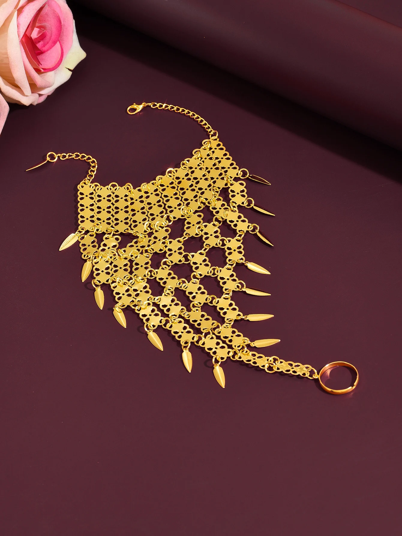 Fashionable Hollow Pattern Hand Back Chain Retro Tassel Fingerless Bracelet for Evening Dresses And Parties Stylish Accessory - view 4