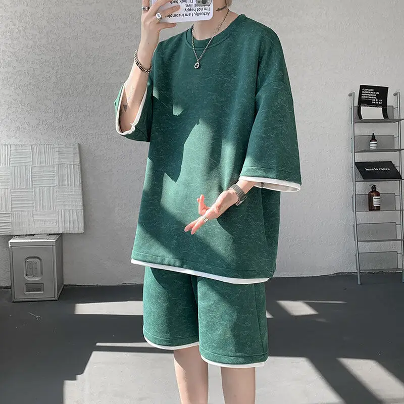 T-shirt set da uomo T-shirt girocollo ampia stampata da uomo Pantaloncini in vita elastica Set Summer Casual Comodo abbigliamento da spiaggia Streetwear