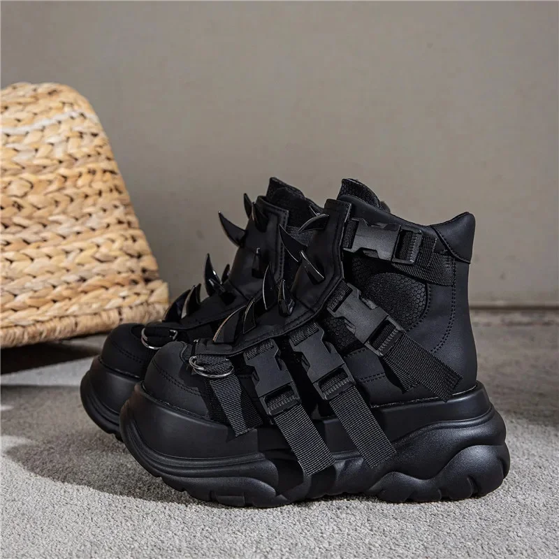 2026 New Genuine Leather Women Punk Muffin Platform Short Boots Retro Metal Rivet Heavy Duty Sports Ankle Boots Casual
