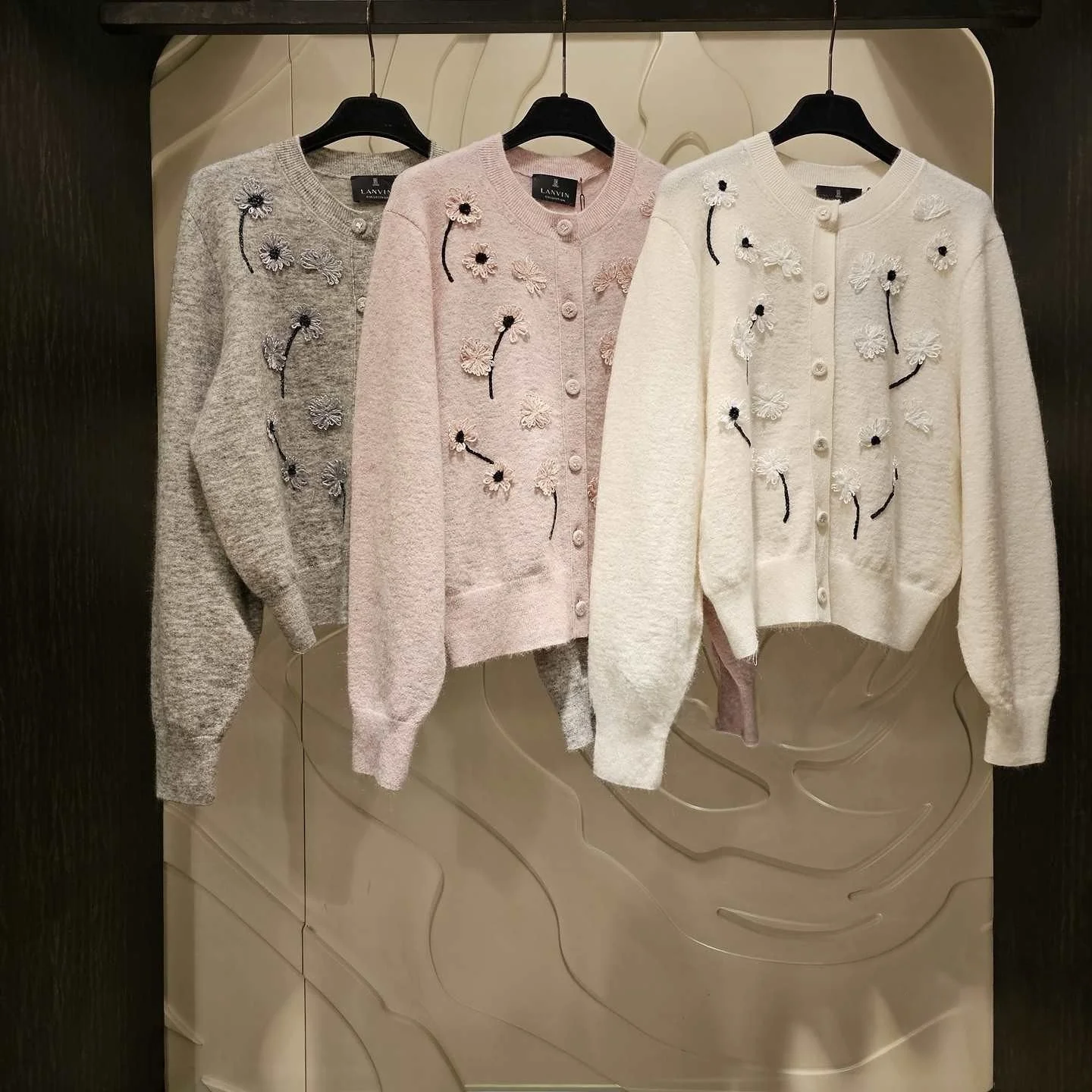 

Ультрамягкий шерстяной кардиган с цветочным узором, универсальный вязаный свитер для повседневной носки, с длинными рукавами, круглым вырезом и пуговицами