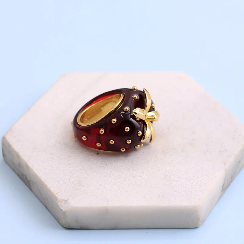 

2025New Trendy Red Strawberry Shaped Ring Copper Plated Real Internet Celebrity Light Luxury High-end Jewelry Vintage Cute Rings