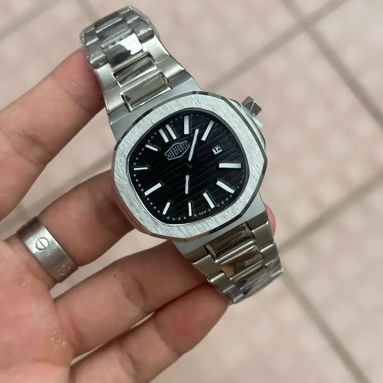 Comic Graffiti Style Men Quartz Watch Unique Surface Design Irregular Dial Calendar Window Personalized Creative Wristwatch Gift