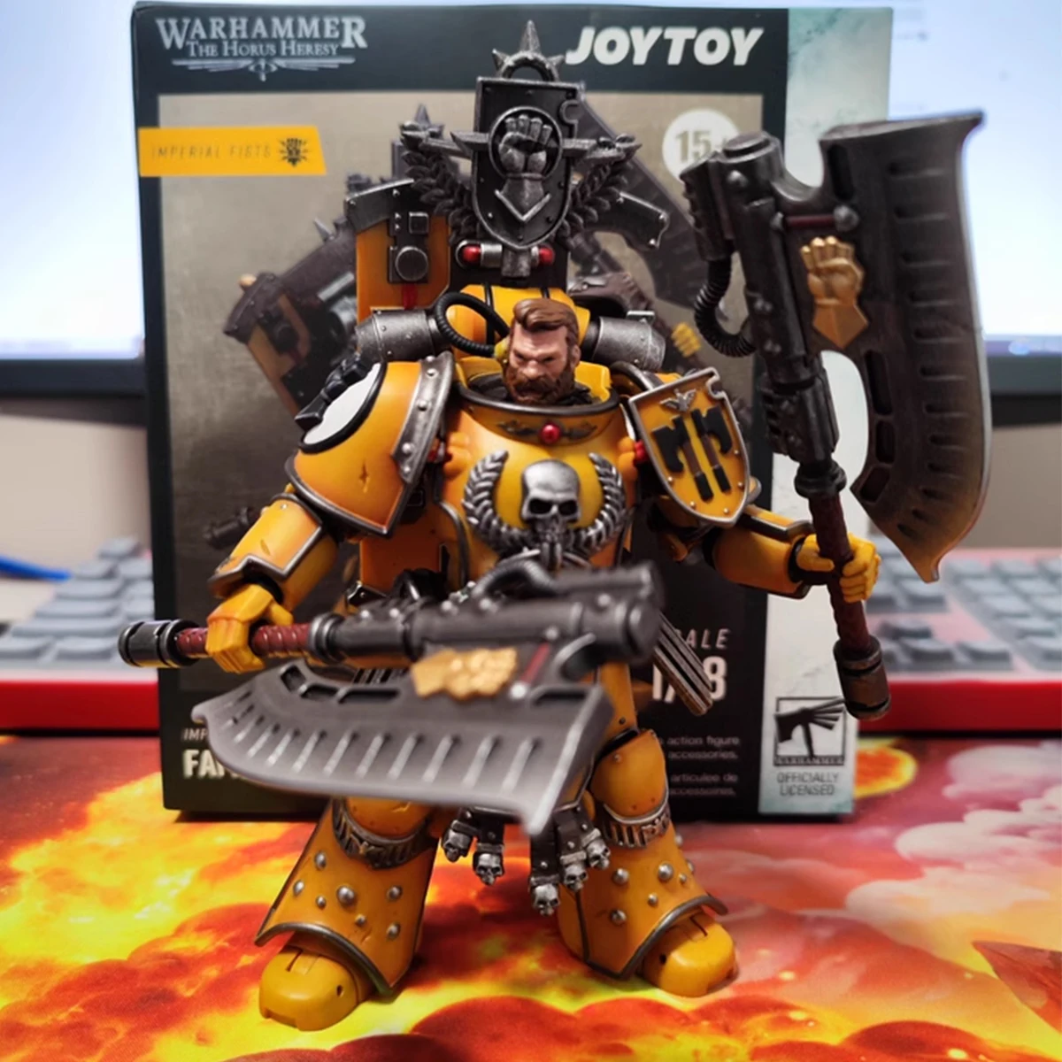 JOYTOY Warhammer 30K Imperial Fists Action Figure 1/18 Legion Praetor Fafnir Rann Sigismund Anime Model Joint Movable Figure Toy