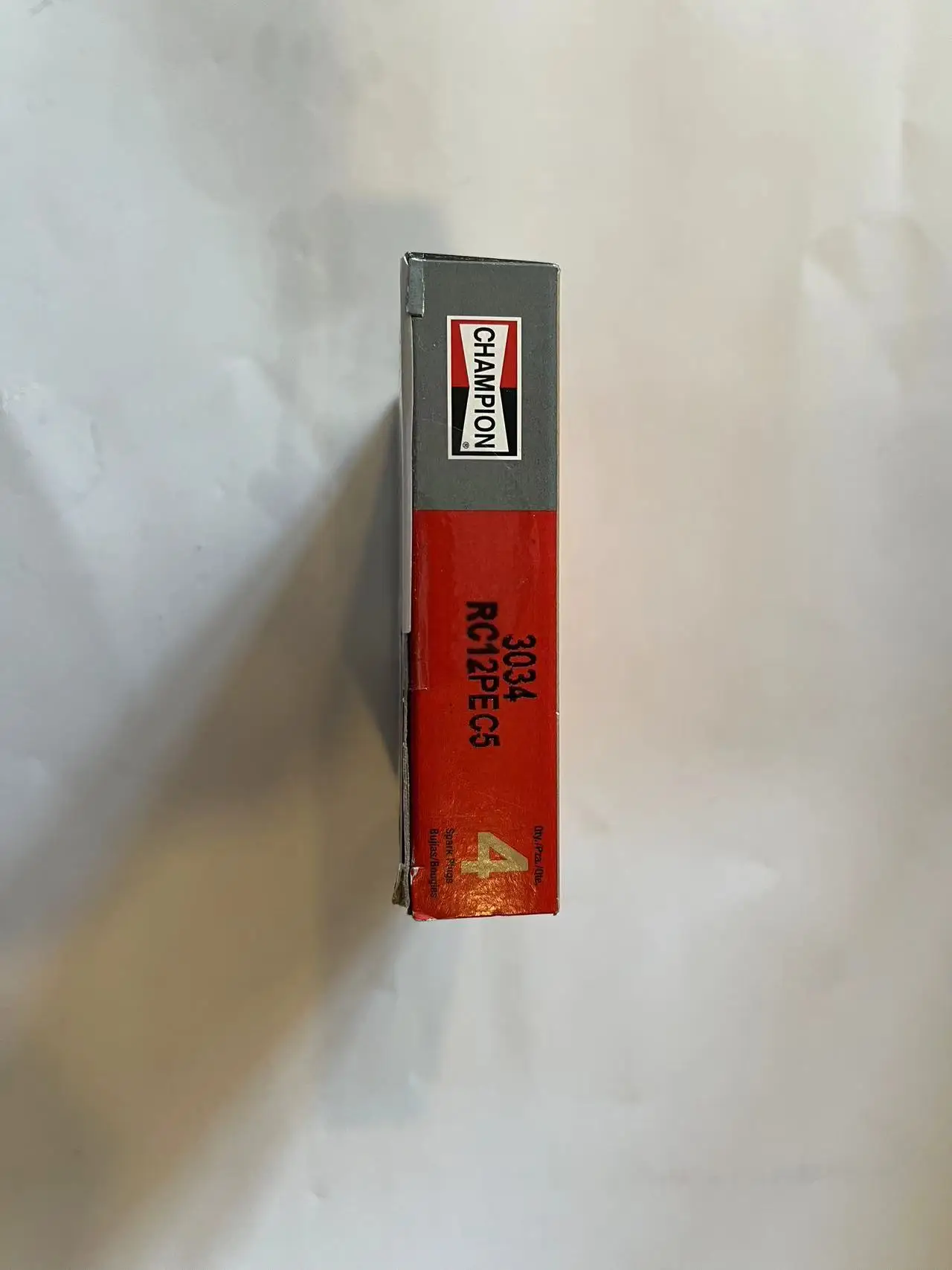 CHAMPION SPARK PLUG 3034/RC12PEC5 4# FOR CHRYSLE 300C/ DODGE 3.5L