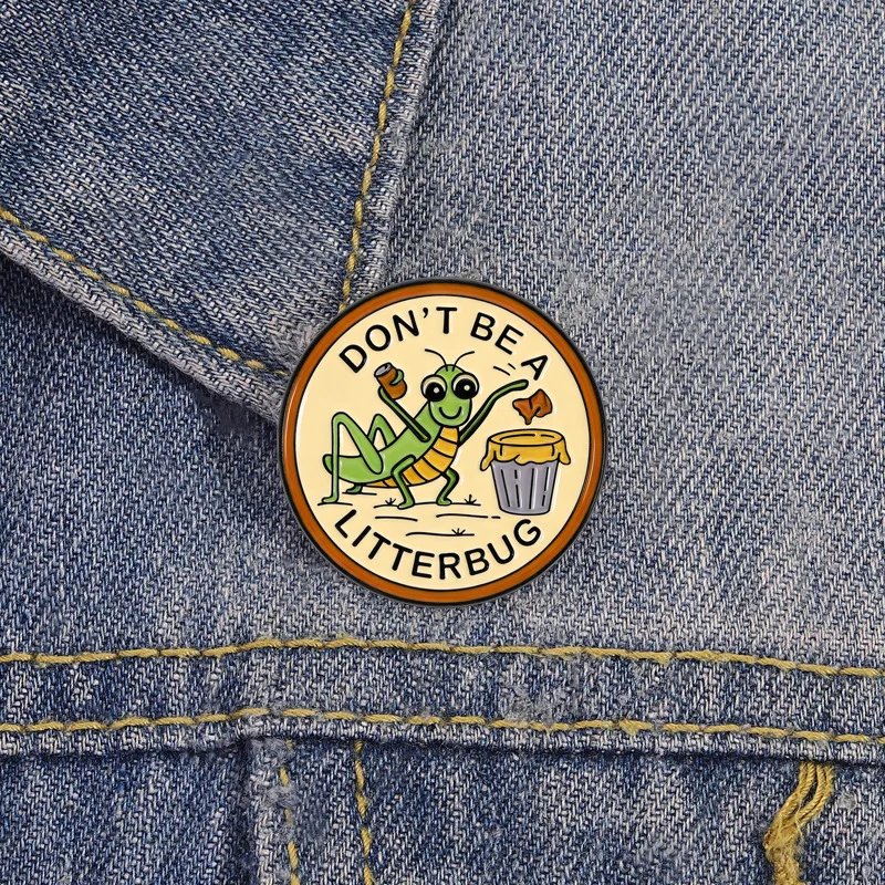 Creative Retro Circular Cartoon Grasshopper Environmental Protection Public Welfare Badge Fun Brooch Personalized Pin Accessory