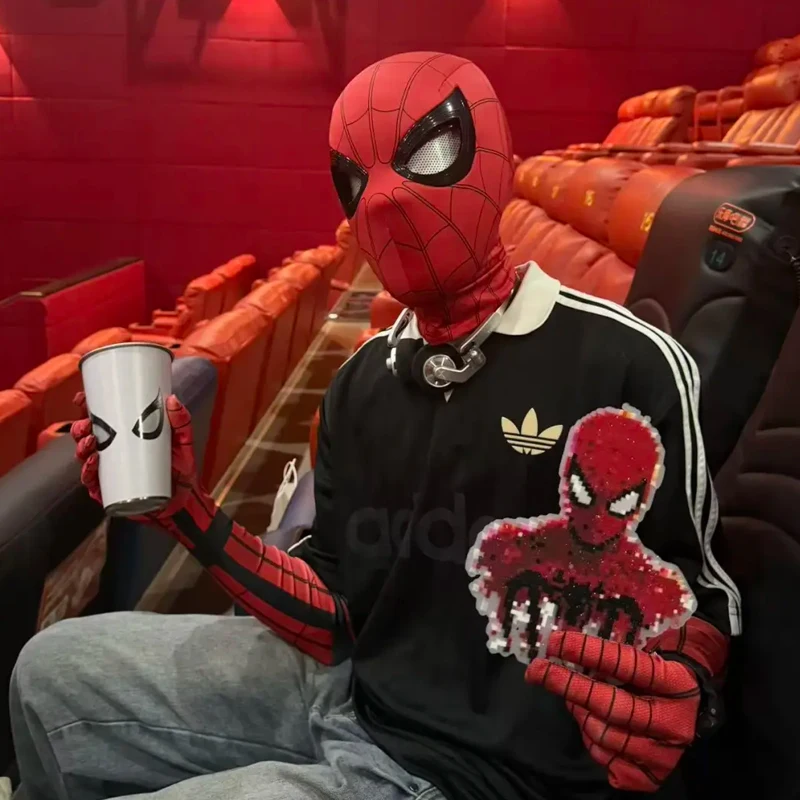 Spider-Man 1:1 Scale Breathable Mask,With Moving Glowing Eyes Ring Control Cosplay Spiderman Mask Toy Gift,Halloween Cosplay Toy view 4