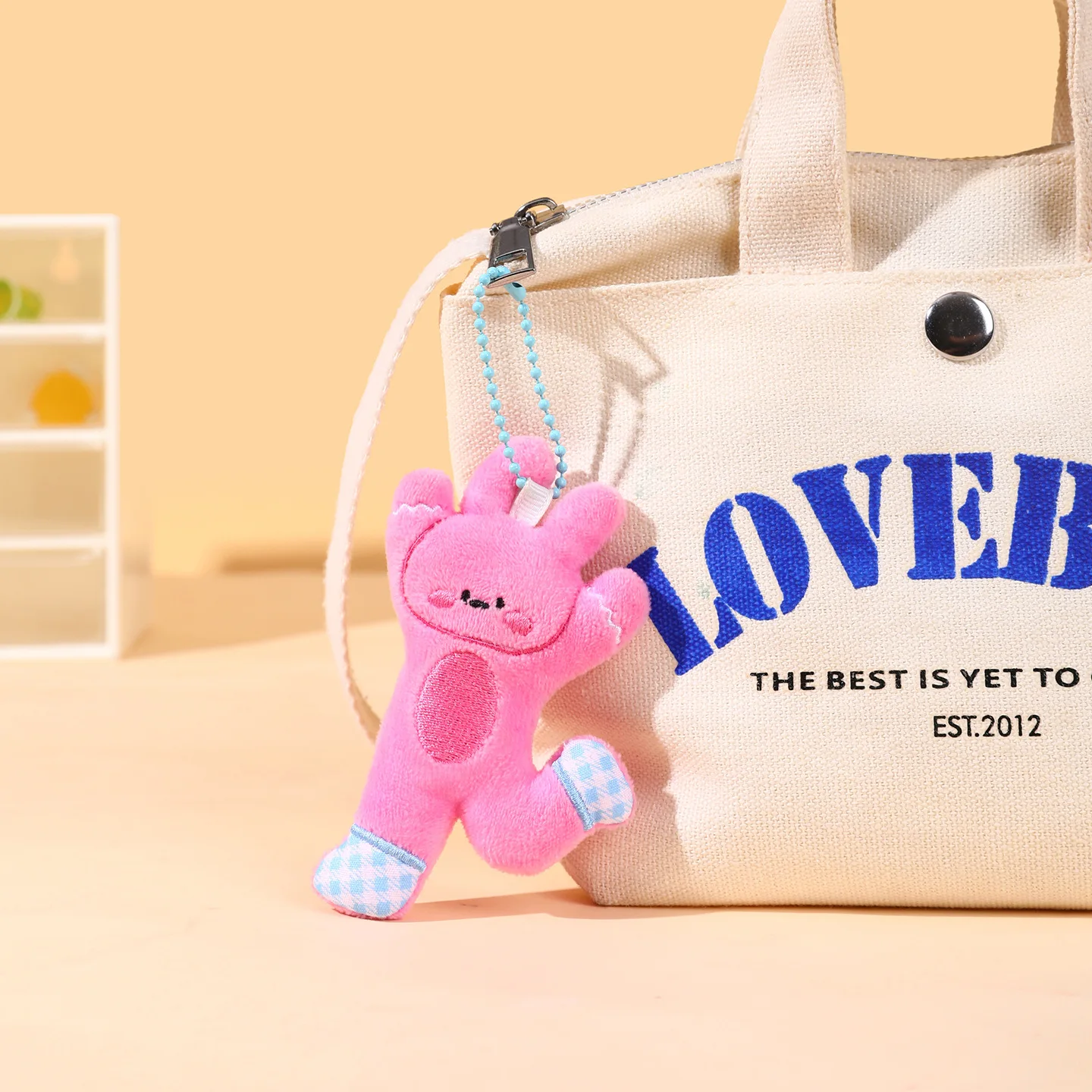 Pelzige Katzen- und Hunde-Schlüsselanhänger aus Plüsch, die Tuchgeräuschen machen, Taschenanhänger und Accessoires für kleine Puppen im Paarstil