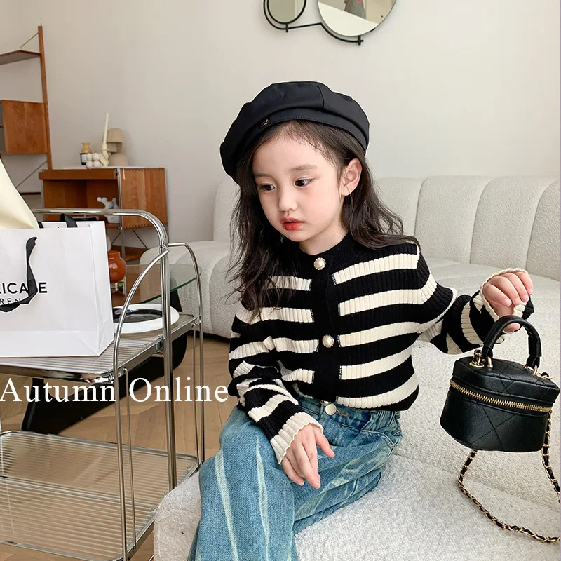 Girl Coat Black White Contrast Color Sweater Korean Dehaired Angora Core-Spun Yarn Classic Stripes Simple