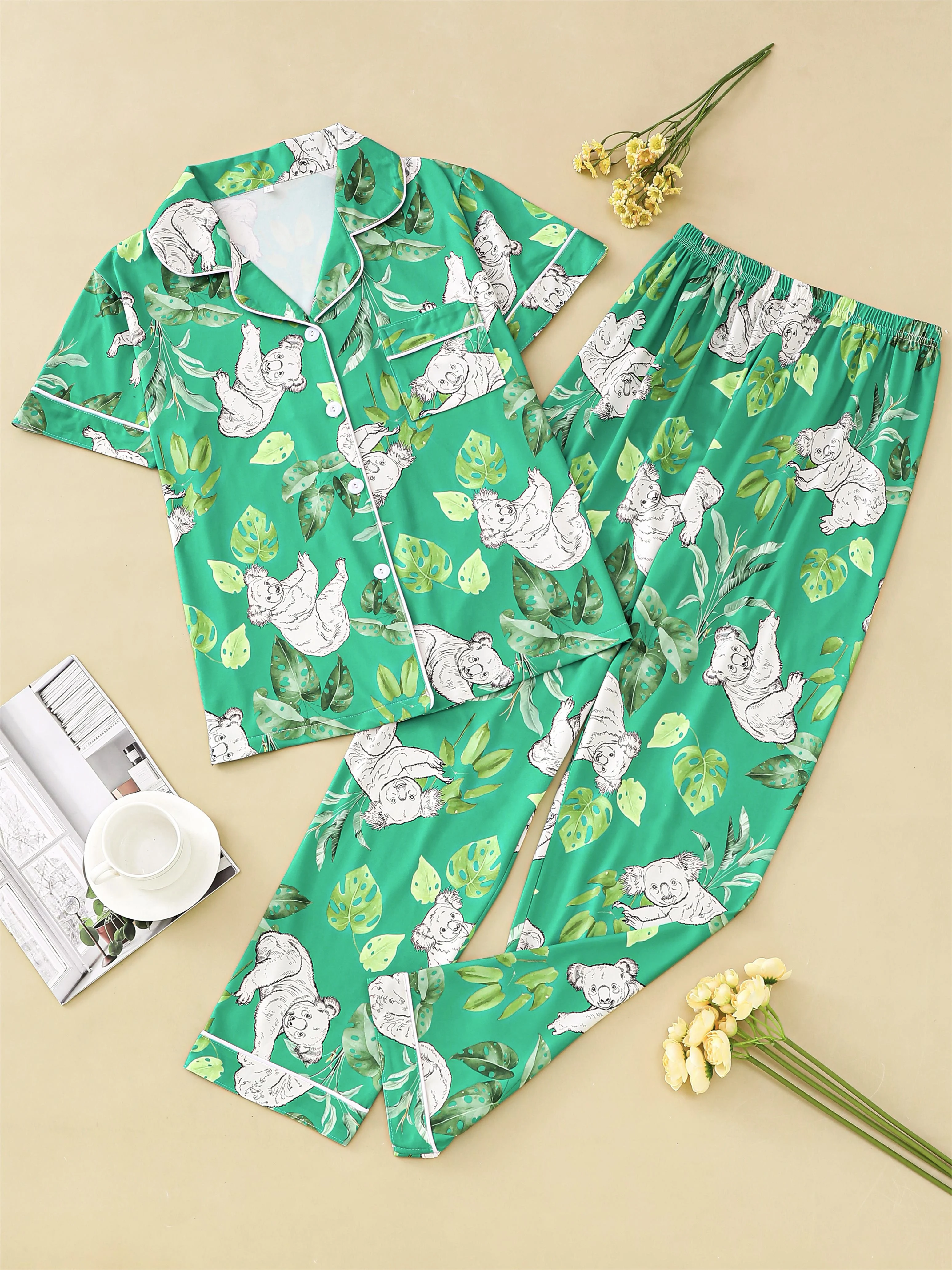 

Пижамный комплект Женский с принтом коала, повседневный топ с короткими рукавами и отложным воротником, свободные брюки, удобная Пижама