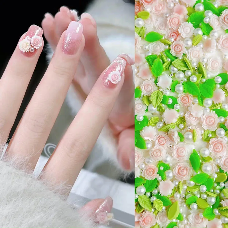 ดอกไม้เรซิ่นผสมแบบสุ่มดอกกุหลาบสีชมพูเสน่ห์ของเล็บด้วยใบไข่มุกสำหรับตกแต่งศิลปะเล็บงานฝีมือเครื่องประดับ DIY 50ชิ้น