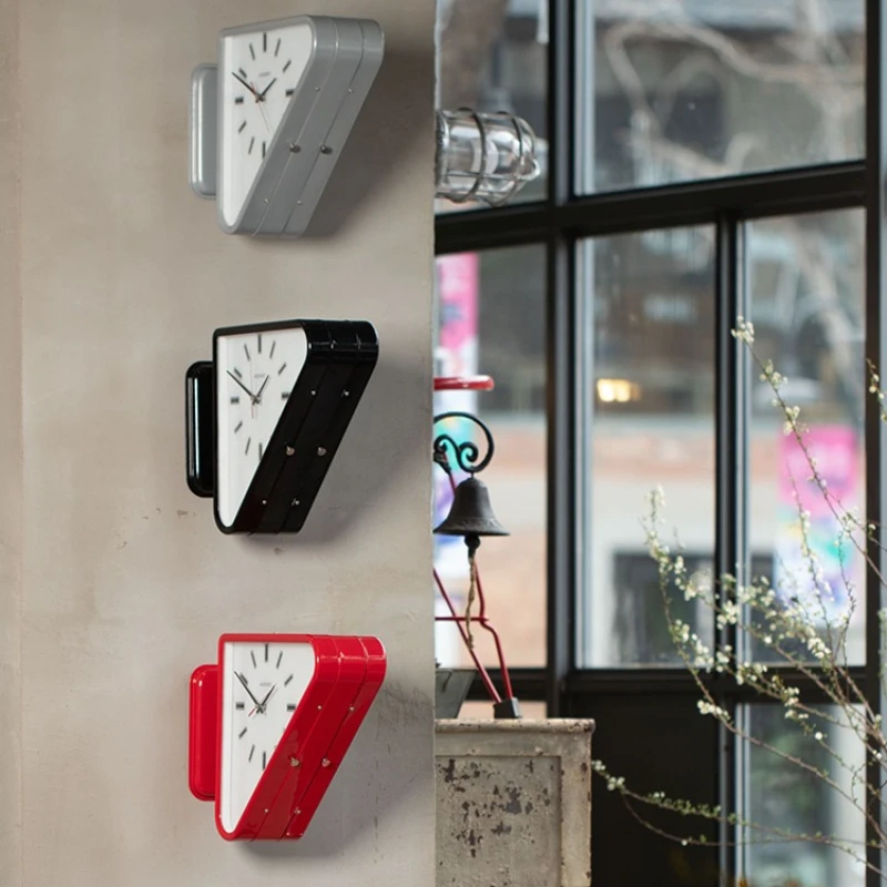 Metal triangular wall clock wall wall hanging double sided clock clock clock decoration for cafe bar