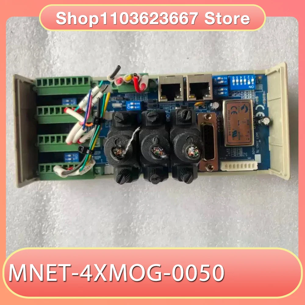 

Четырехосевой контроллер движения ADLINK MNET-4XMOG-0050