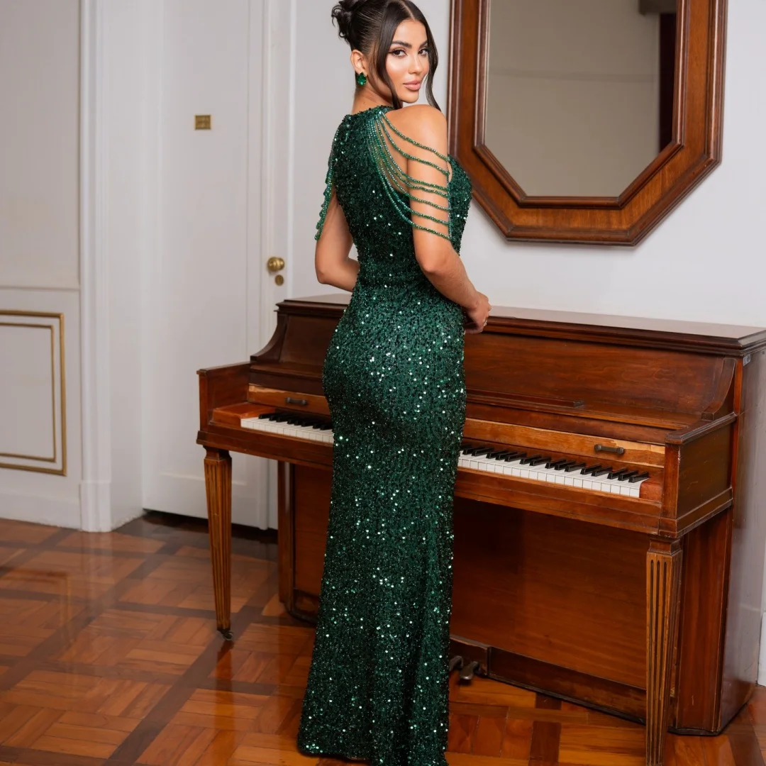 Bella personalizado esmeralda halter ombro frio lantejoulas robes de soirée borla ombro sereia vestido elegante vestidos de festa elegantes