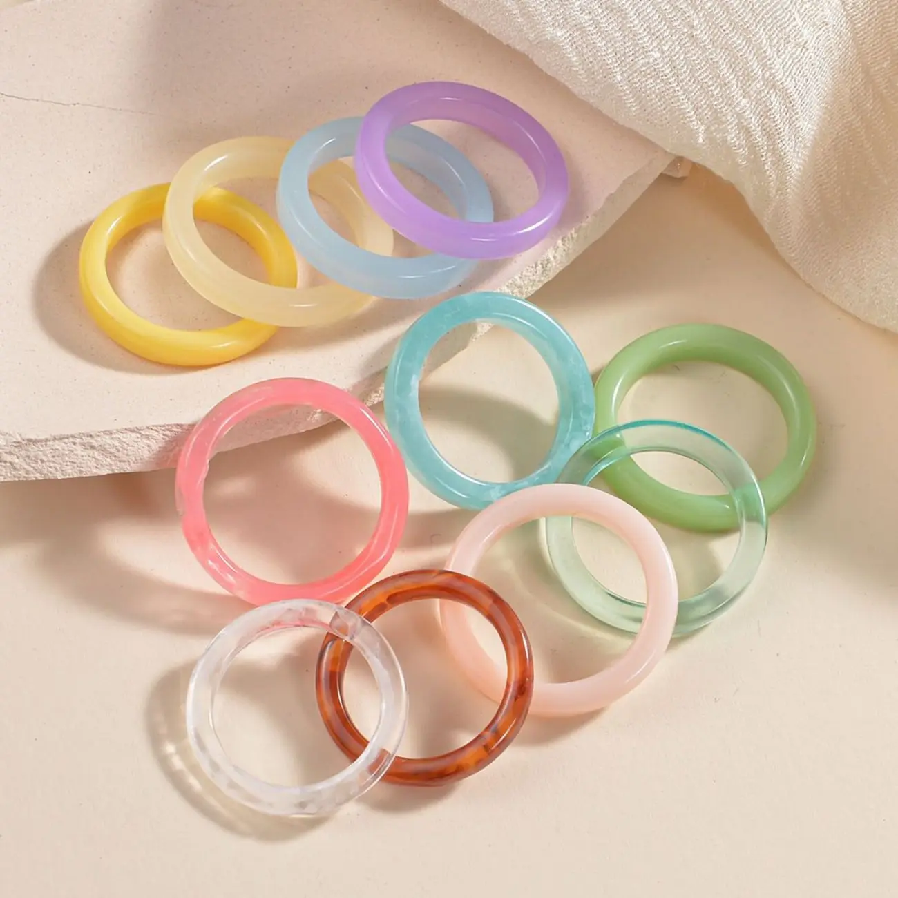 MeMolissa 11pcs/Set Colorful Transparent Acrylic Rings Round Marble Pattern Resin Acetate Rings for Women Girls Jewelry