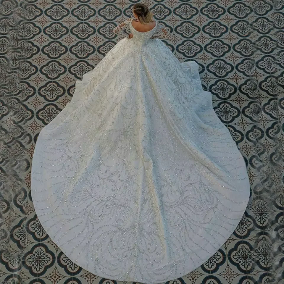 Plus Size Middle Eastern Wedding Dresses Ball Gown Long Sleeves Beaded Luxury Saudi Arabia Dubai Bridal Wedding Gowns Customized