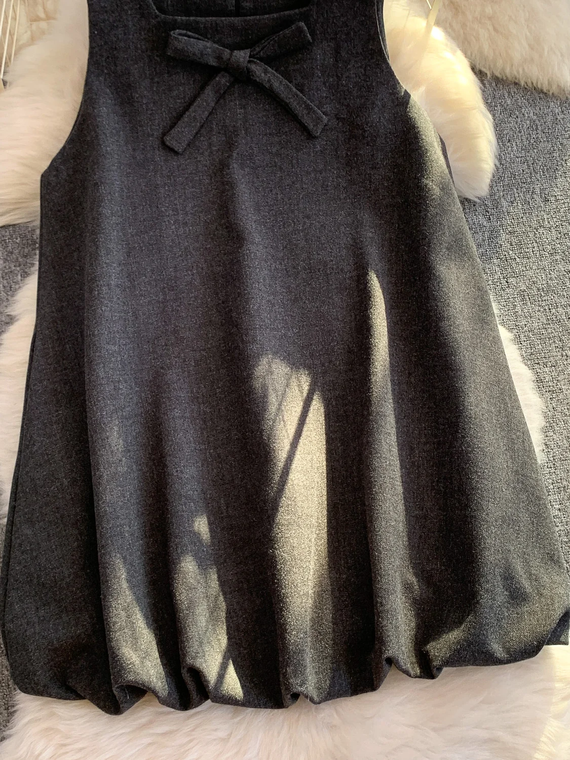 레트로 스위트 매듭 스퀘어 네스벨 드 여성 겨울 유니크 아름다운 부푼 미디 스커트 출퇴근 스타일