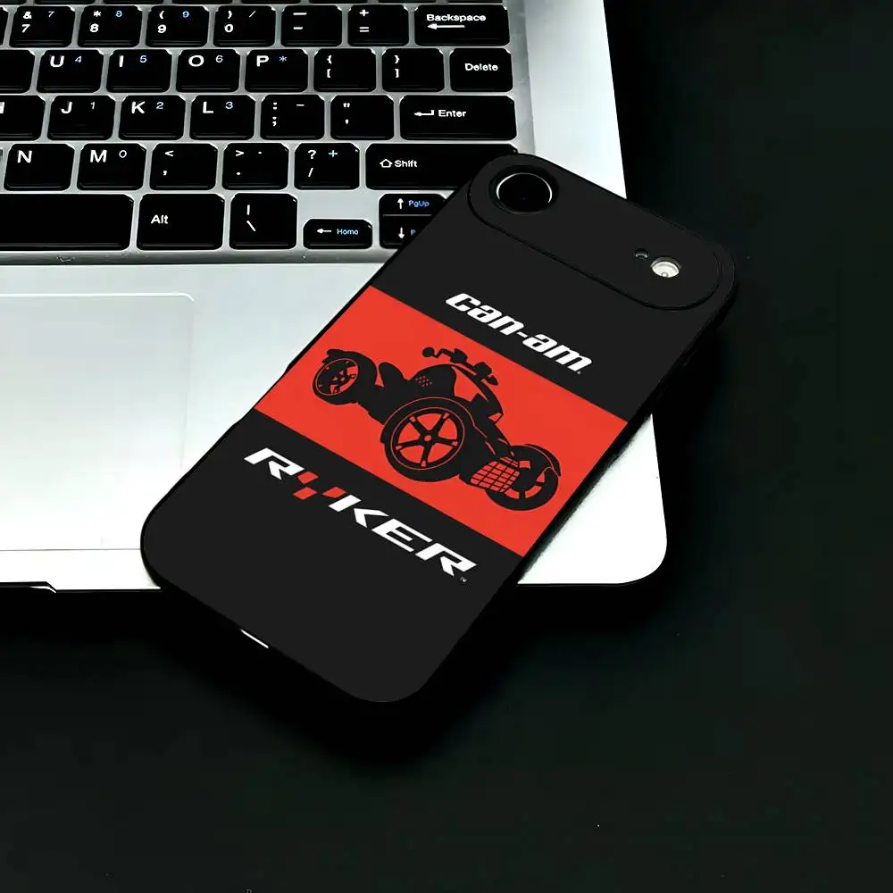 حافظة هاتف Wild Car Crazy C-Can-Am حافظة هاتف عصرية باللون الأسود من مادة TPU لهاتف iPhone 12-17. تصميم مطلي بخاخ للأشعة فوق البنفسجية، مضاد للسقوط