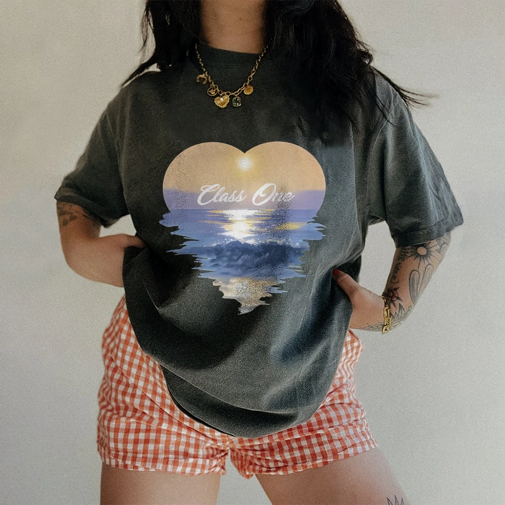 

Women's Casual Graphic T-shirt CuteCore Fashion - Y2K Streetwear Tee Vintage Washed Niche Prints Tops for Female Summer Outfits